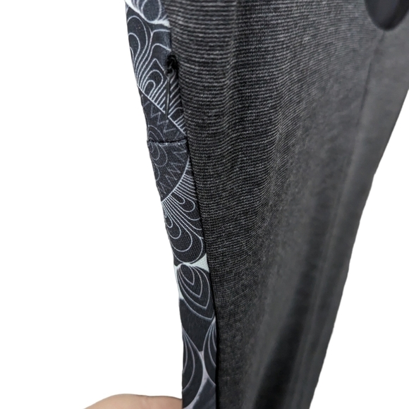 DISIGUAL NWT mini dress, cat sleeve, deep round back neck collar - Picture 4 of 5